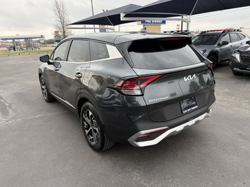 Used 2024 Kia Sportage EX image 5