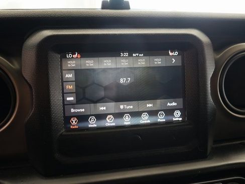 Used 2019 Jeep Wrangler Unlimited Sport S image 33