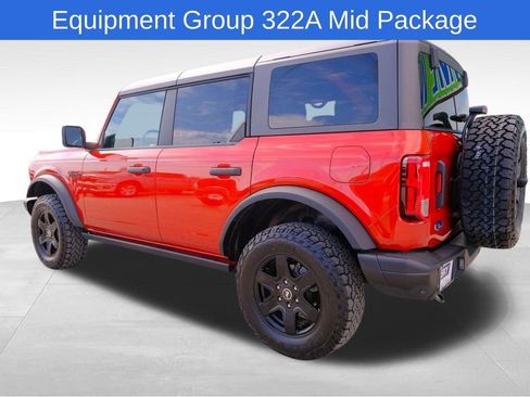 Used 2023 Ford Bronco Black Diamond image 4
