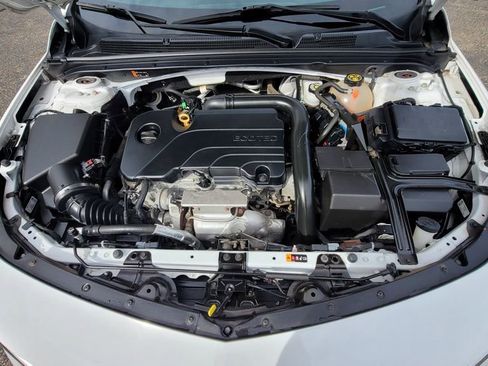 Used 2019 Chevrolet Malibu LS image 17