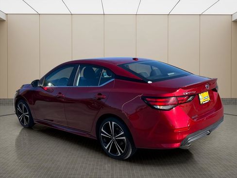 Used 2022 Nissan Sentra SR w/ Electronics Package image 4