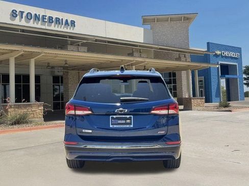 Used 2022 Chevrolet Equinox RS w/ RS Leather Package FWD image 6
