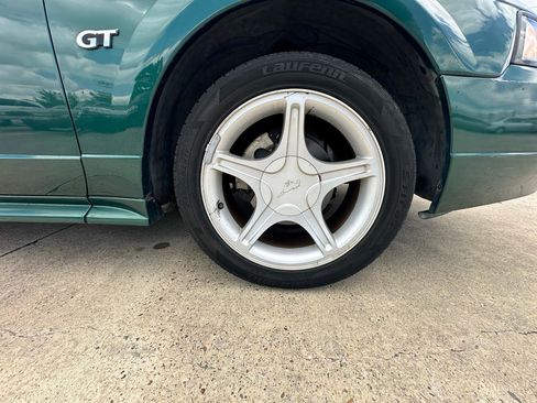 Used 2003 Ford Mustang GT RWD image 25