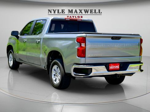 Used 2024 Chevrolet Silverado 1500 LT w/ Convenience Package II RWD image 9