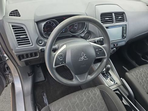 Used 2020 Mitsubishi Outlander Sport ES FWD image 16