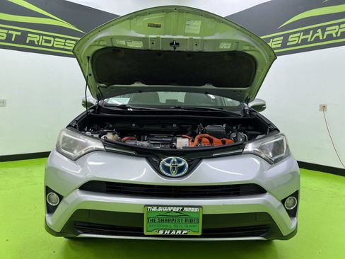 Used 2016 Toyota RAV4 XLE AWD/4WD image 4