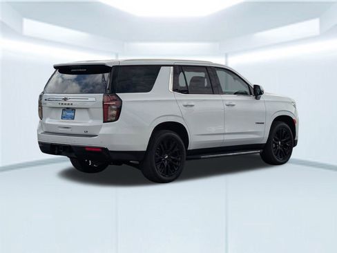 Used 2021 Chevrolet Tahoe LT w/ LT Signature Package image 6