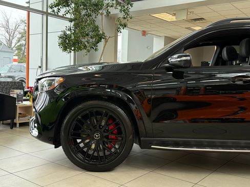 Used 2024 Mercedes-Benz GLS 63 AMG 4MATIC image 5