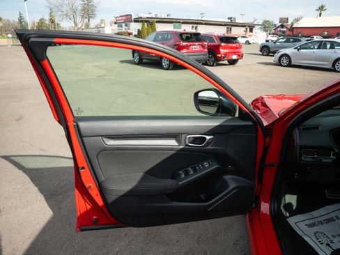 Used 2024 Honda Civic Sport image 14