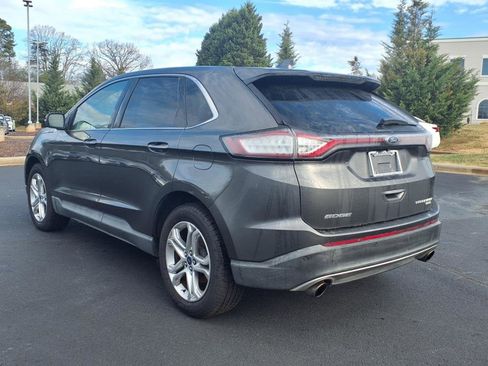Used 2018 Ford Edge Titanium w/ Ford Safe & Smart Package image 5