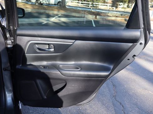 Used 2015 Nissan Altima 2.5 S w/ Power Driver Seat Package image 25