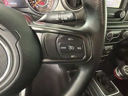 Used 2021 Jeep Wrangler Sport AWD/4WD image 16