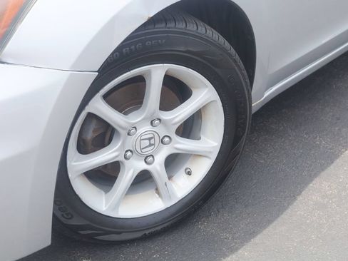 Used 2011 Honda Accord LX image 7