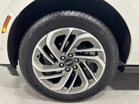 Used 2025 Lincoln Navigator Reserve image 74