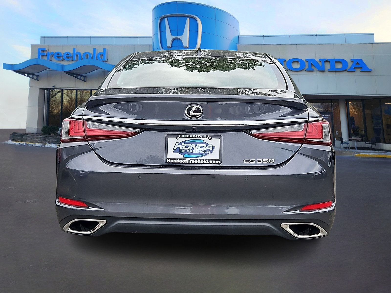 Used 2022 Lexus ES 350 w/ Premium Package FWD image 6