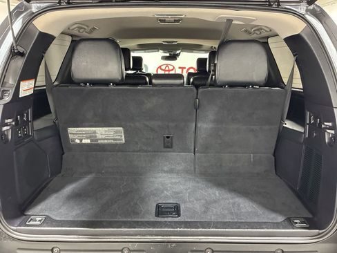 Used 2020 Toyota Sequoia TRD Pro AWD/4WD image 19
