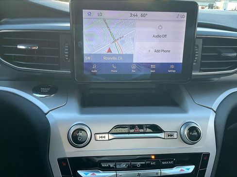 Used 2023 Ford Explorer XLT w/ Equipment Group 202A image 34