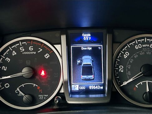 Used 2023 Toyota Tacoma SR5 image 22