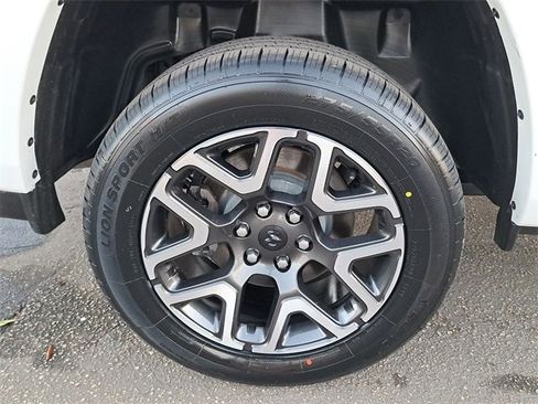 Used 2025 RAM 1500 Laramie image 7