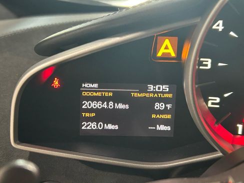 Used 2012 McLaren MP4-12C Coupe RWD image 19