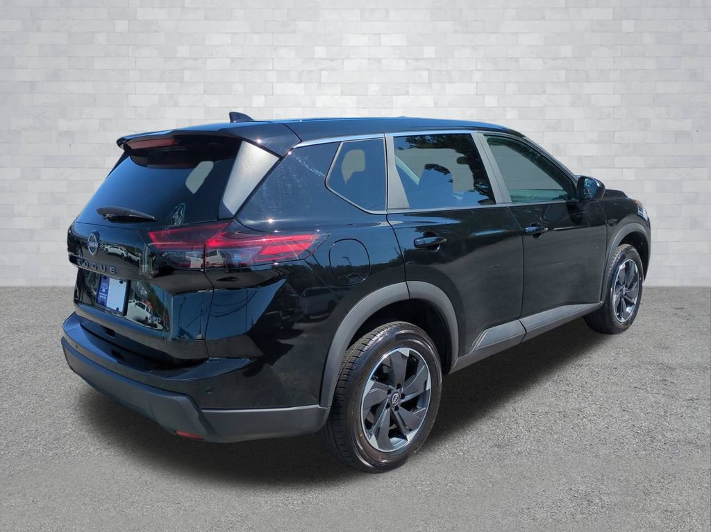 Used 2025 Nissan Rogue SV AWD/4WD image 5