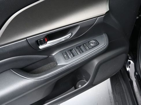 Used 2024 Toyota Grand Highlander XLE image 24