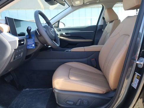 New 2026 Hyundai Sonata Limited FWD image 13
