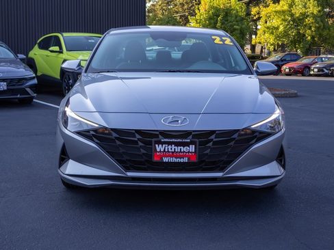 Used 2022 Hyundai Elantra SEL w/ Preferred Accessory Package image 4