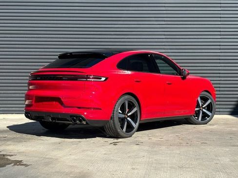 Certified 2026 Porsche Cayenne Coupe AWD/4WD image 7