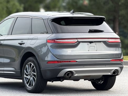 Used 2022 Lincoln Corsair FWD image 47