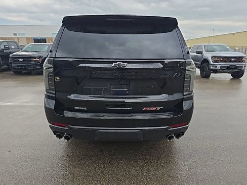 Used 2026 Chevrolet Suburban RST w/ Comfort Package AWD/4WD image 5