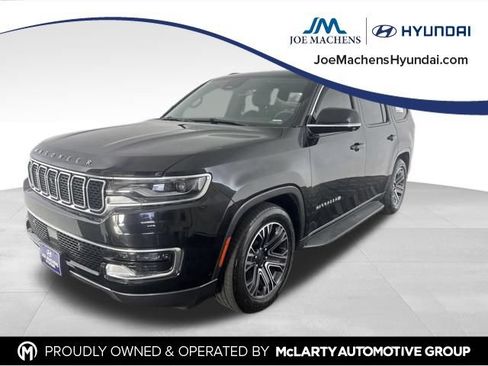 Used 2022 Jeep Wagoneer Series III w/ Convenience Group I AWD/4WD image 3