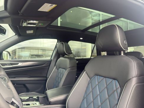 New 2026 Volkswagen Atlas Cross Sport SEL Premium R-Line image 10