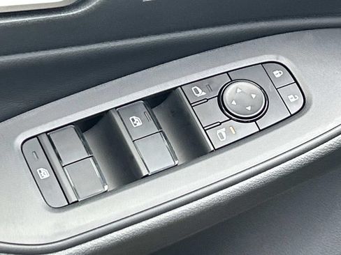 New 2026 Nissan Sentra SV w/ Floor Mat Package FWD image 15