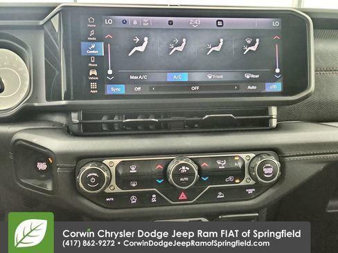Certified 2025 Jeep Wrangler Unlimited Rubicon AWD/4WD image 25