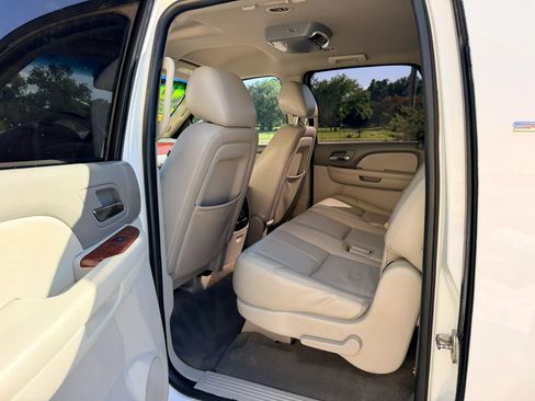 Used 2014 GMC Yukon XL SLT RWD image 11