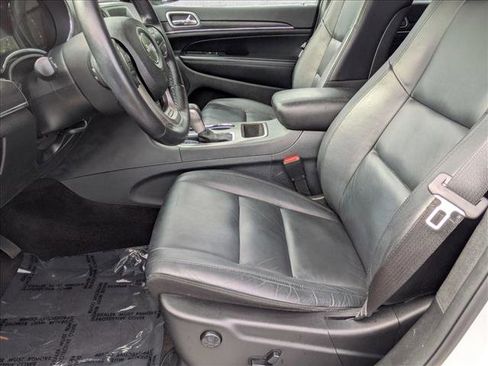 Used 2018 Jeep Grand Cherokee Limited RWD image 15