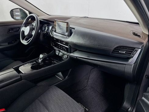 Used 2021 Nissan Rogue S image 22