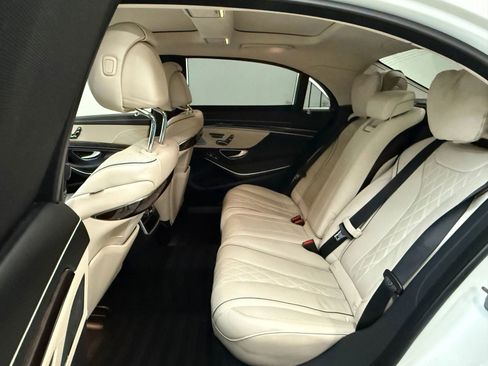 Used 2019 Mercedes-Benz S 560 Sedan image 17