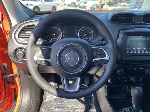Used 2020 Jeep Renegade Sport w/ Sport Appearance Group FWD image 10