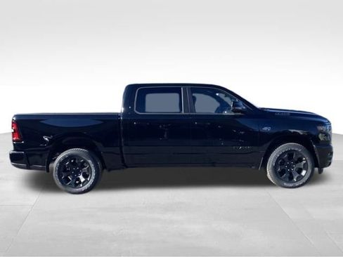 New 2026 RAM 1500 4x4 Crew Cab image 8