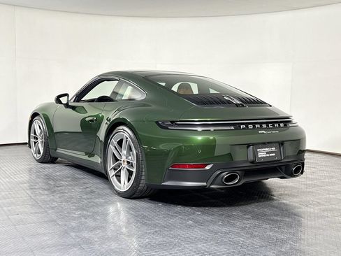 Certified 2026 Porsche 911 Carrera RWD image 3