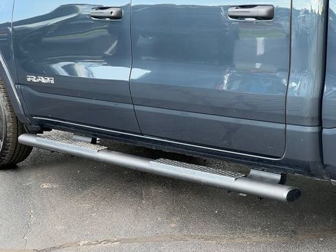 Used 2025 RAM 1500 Big Horn AWD/4WD image 10