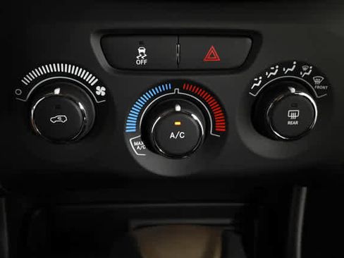 Used 2017 Jeep Cherokee Sport image 24