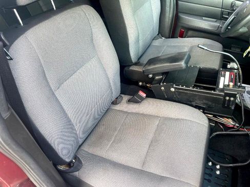 Used 2008 Ford Crown Victoria Police Interceptor image 8