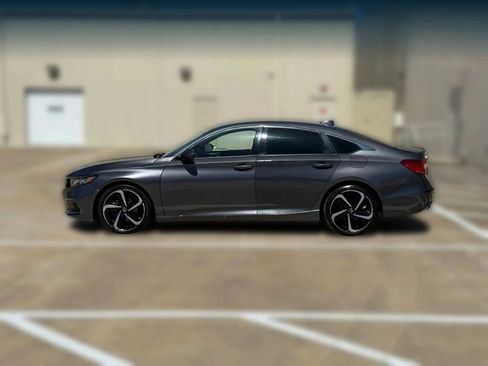 Used 2018 Honda Accord Sport image 5