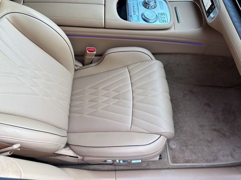 Used 2025 Genesis G90 3.5T image 12