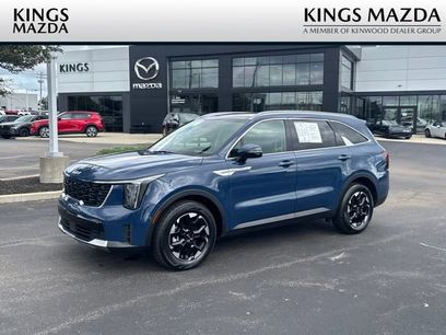 Used 2024 Kia Sorento S w/ Panoramic Sunroof Package