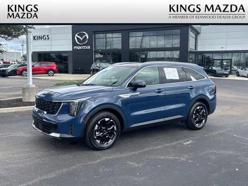 Used 2024 Kia Sorento S w/ Panoramic Sunroof Package FWD image 1