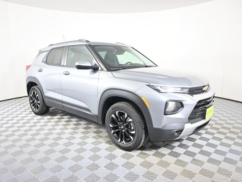 Used 2023 Chevrolet TrailBlazer LT w/ Convenience Package image 9